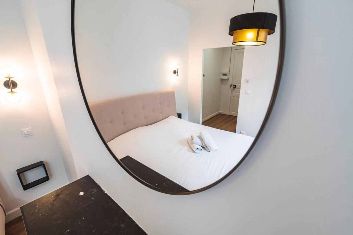 Pink, Appartement En Plein Coeur De Reims Zewnętrze zdjęcie