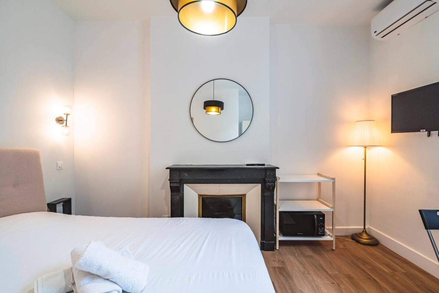 Pink, Appartement En Plein Coeur De Reims Zewnętrze zdjęcie