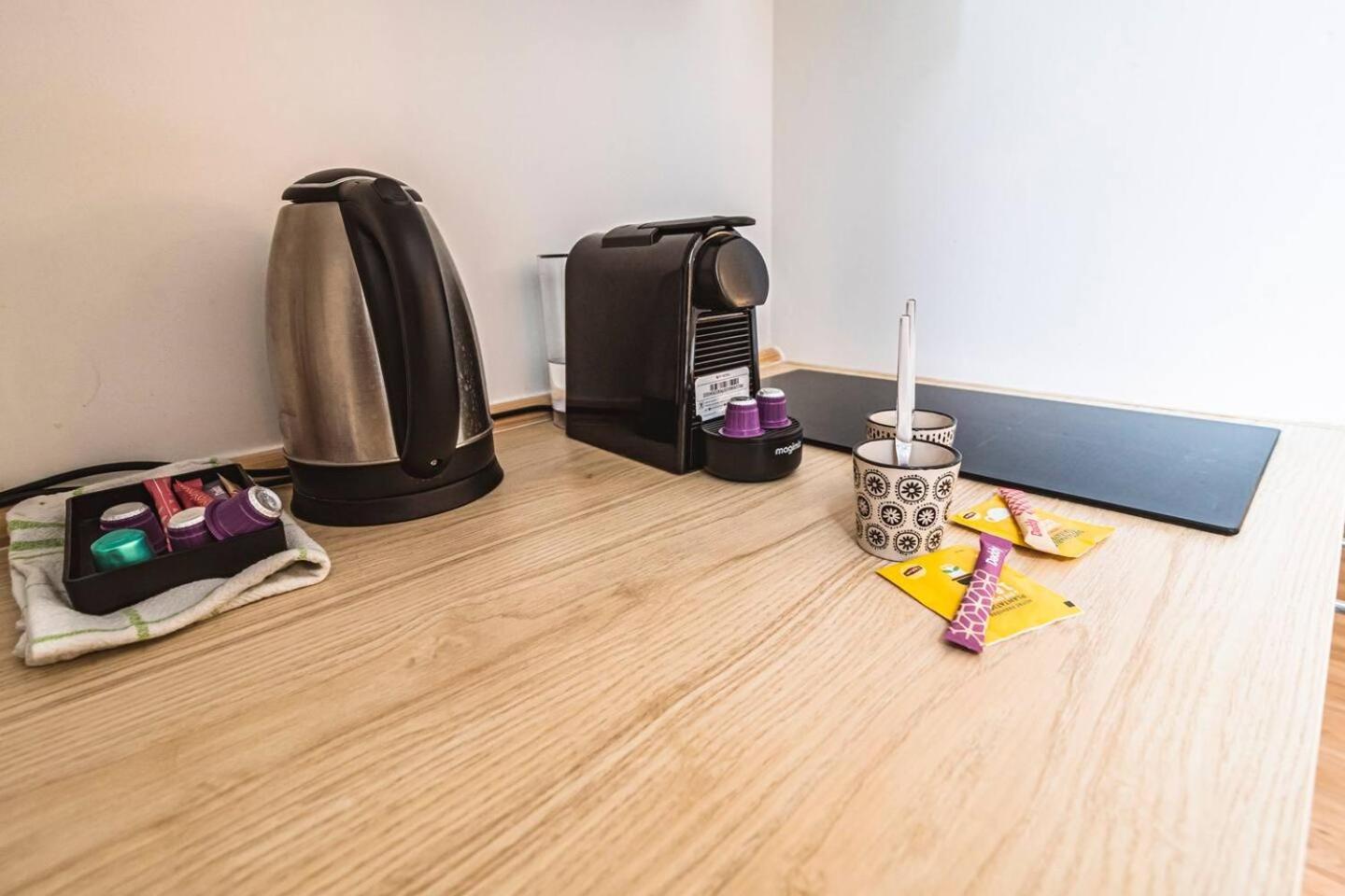 Pink, Appartement En Plein Coeur De Reims Zewnętrze zdjęcie