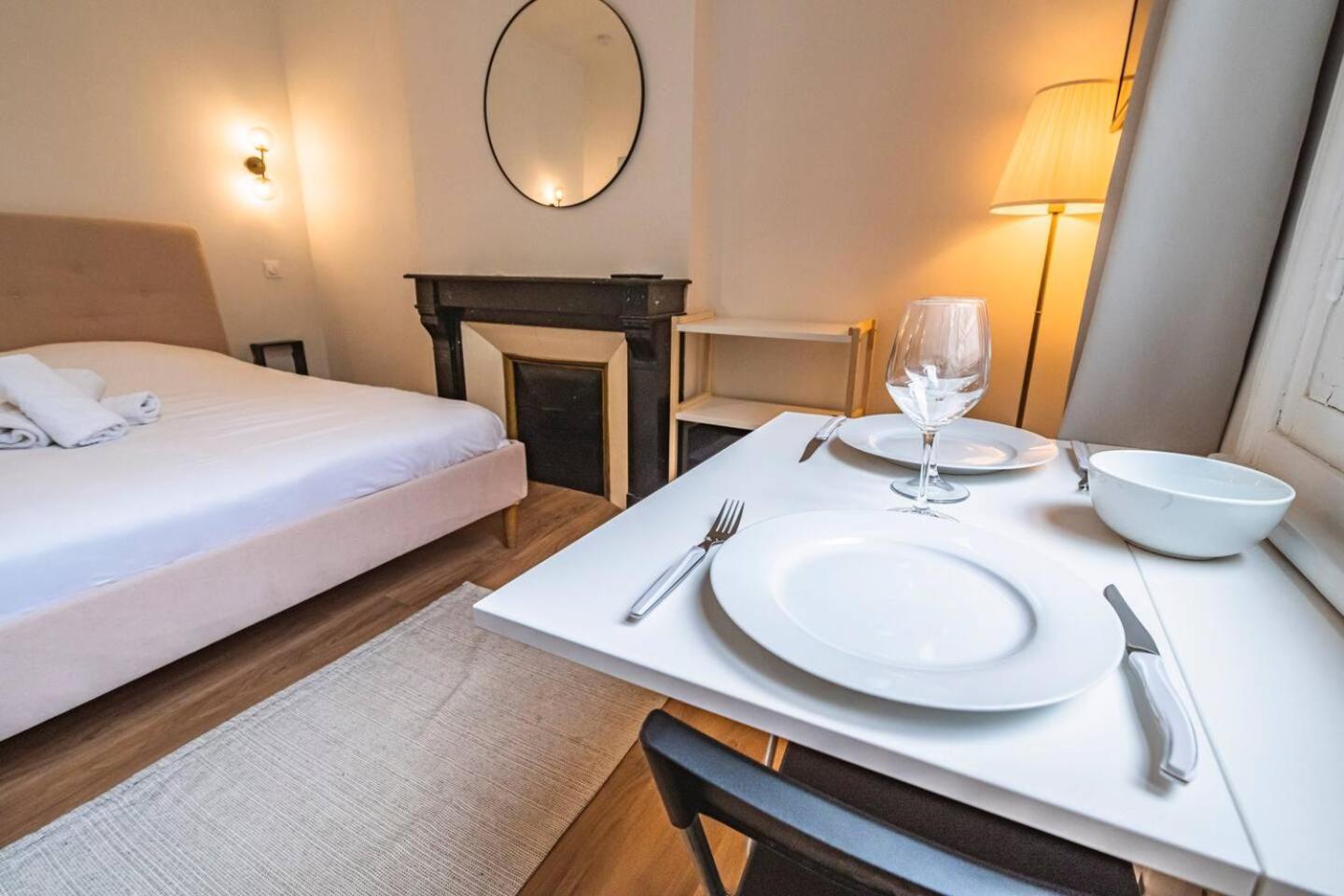 Pink, Appartement En Plein Coeur De Reims Zewnętrze zdjęcie