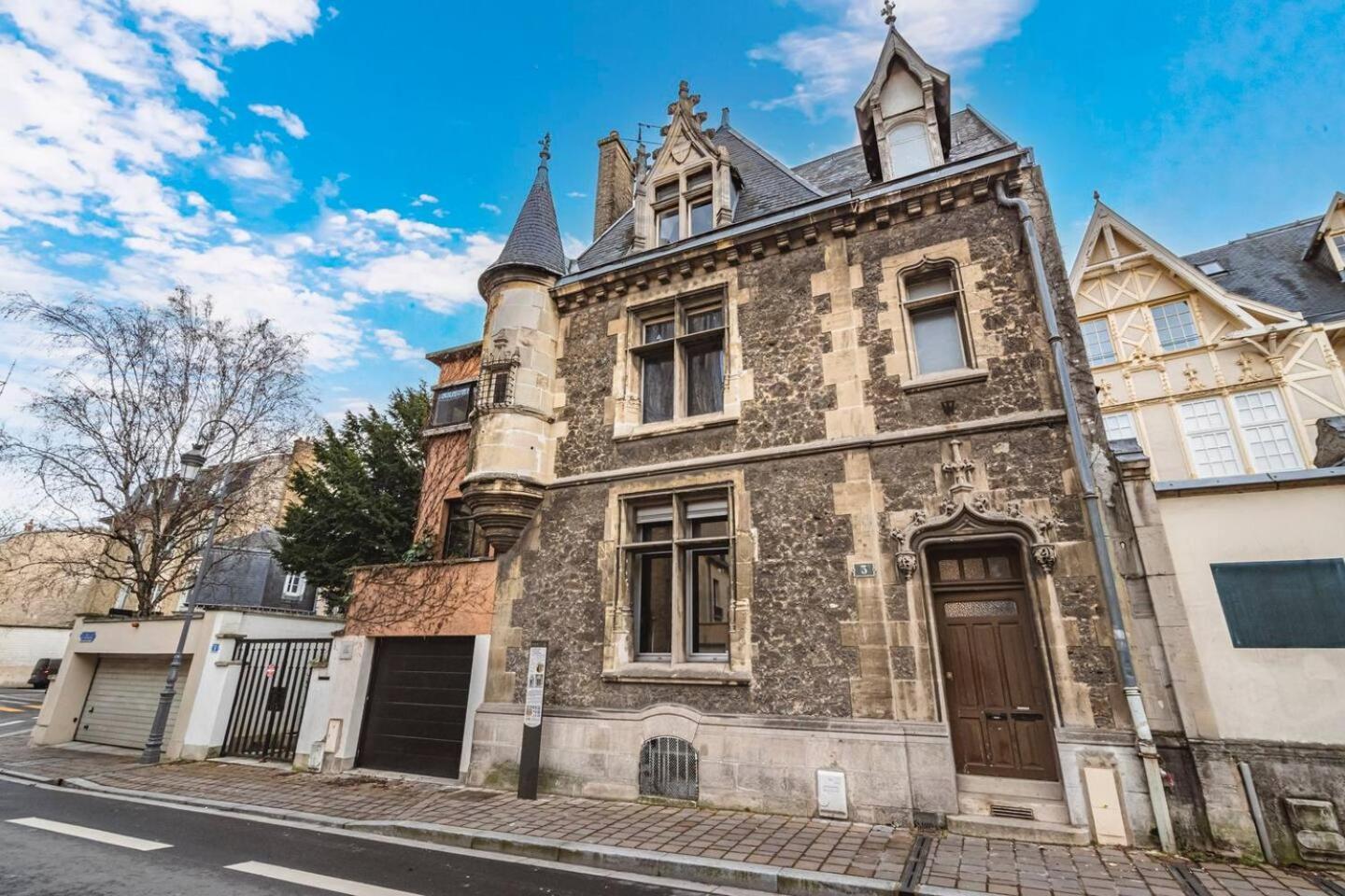 Pink, Appartement En Plein Coeur De Reims Zewnętrze zdjęcie