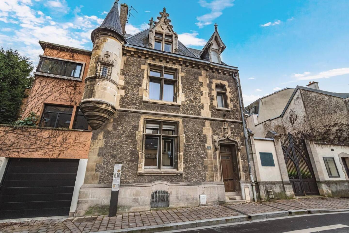 Pink, Appartement En Plein Coeur De Reims Zewnętrze zdjęcie